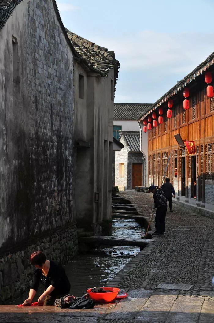 另一半因为小事跟你大吵大闹，情绪失控，该怎么破？游戏画面